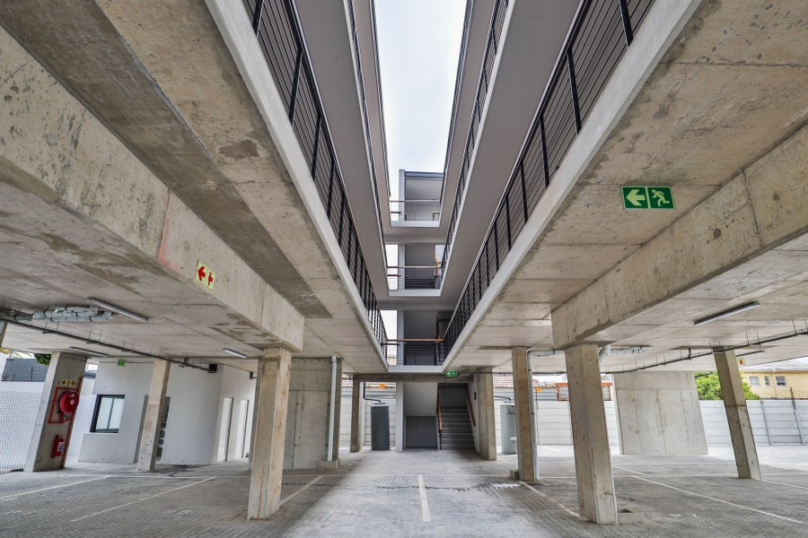 2 Bedroom Property for Sale in Athlone Western Cape